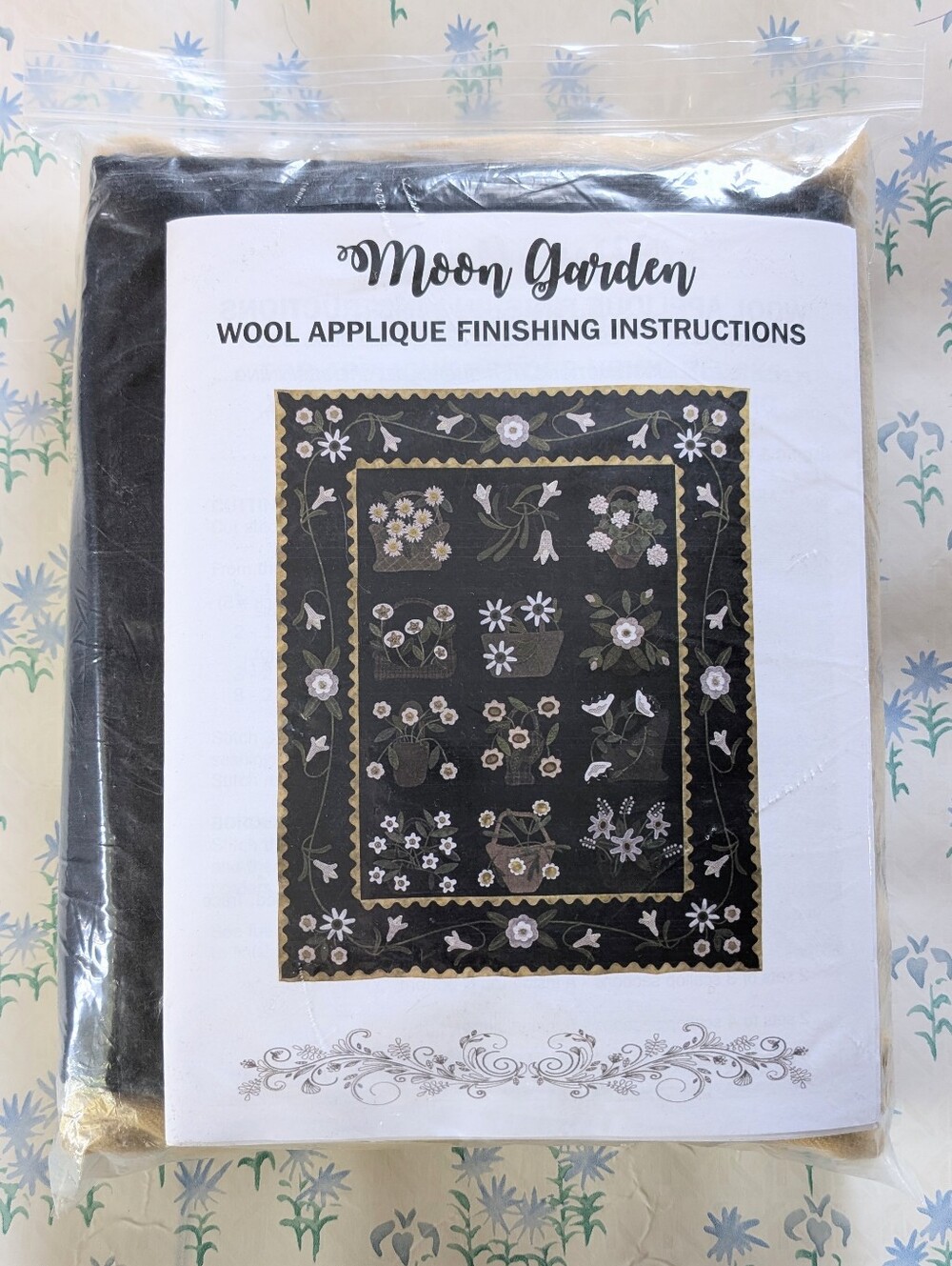 Primitive Gatherings Moon Garden Applique Border Quilt Kit NEW Wool Floral Black
